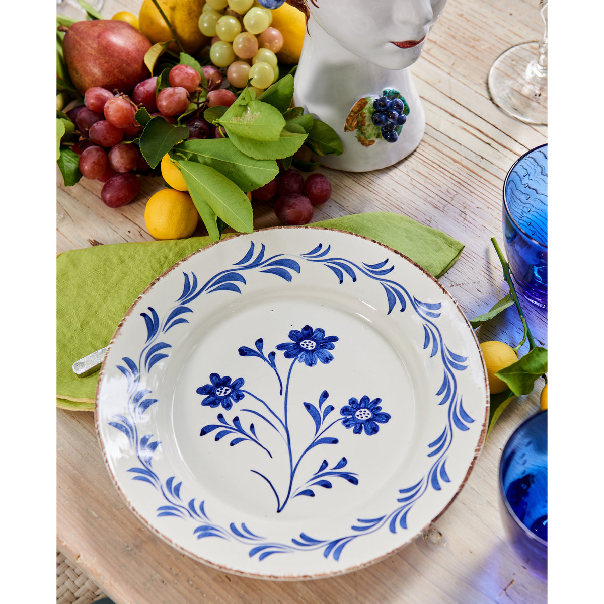 Casa Nuno Blue and White Dinner Plate, Vines, 3 Flowers/Vines